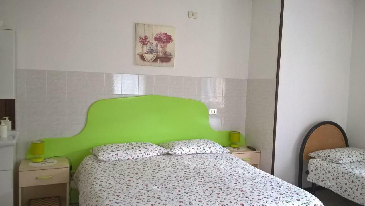 B&B Ai Pini Tiarno di Sopra エクステリア 写真